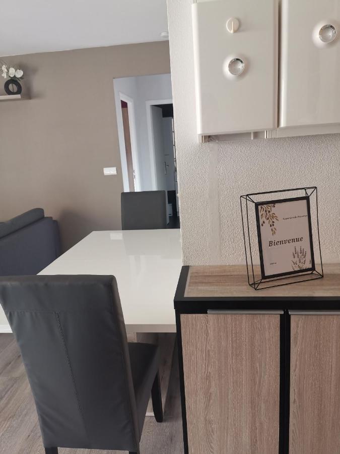 Apartment Souvenirs De Provence T2 Neuf Avec Loggia